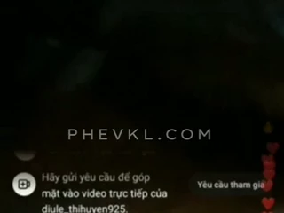 Diule_thihuyen925 Huyền 2k5 nửa đêm live IG cho mấy a trai có giấc ngủ ngon